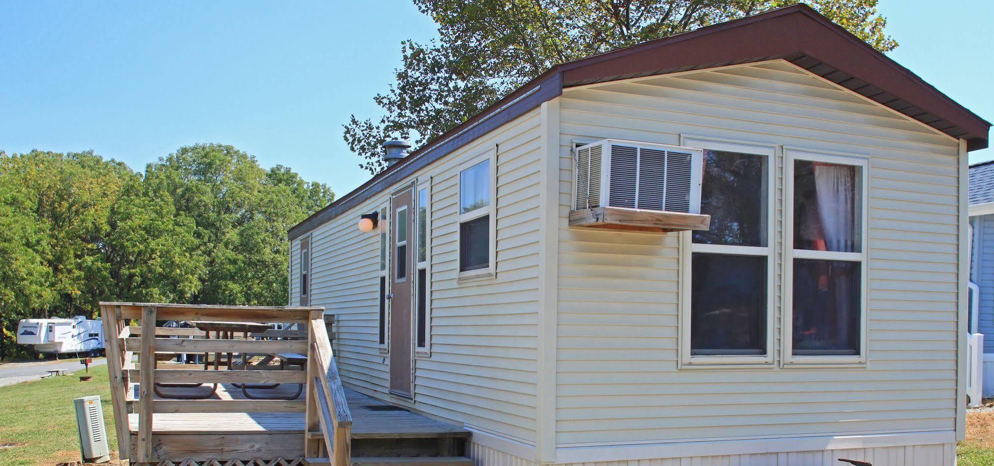 Circle M Rv & Camping Resort - Caravan Park Millersville Exterior photo